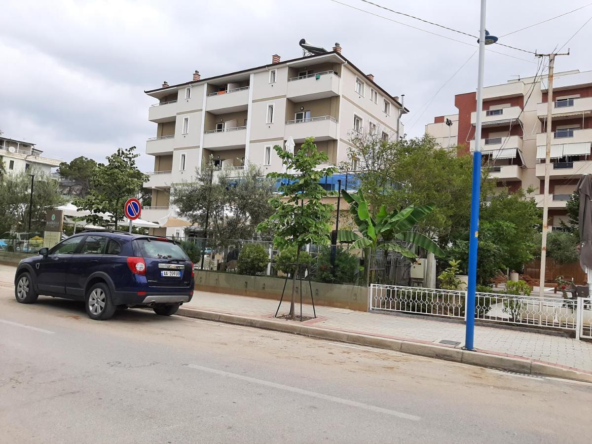 Milka Apartment Golem  Exterior foto